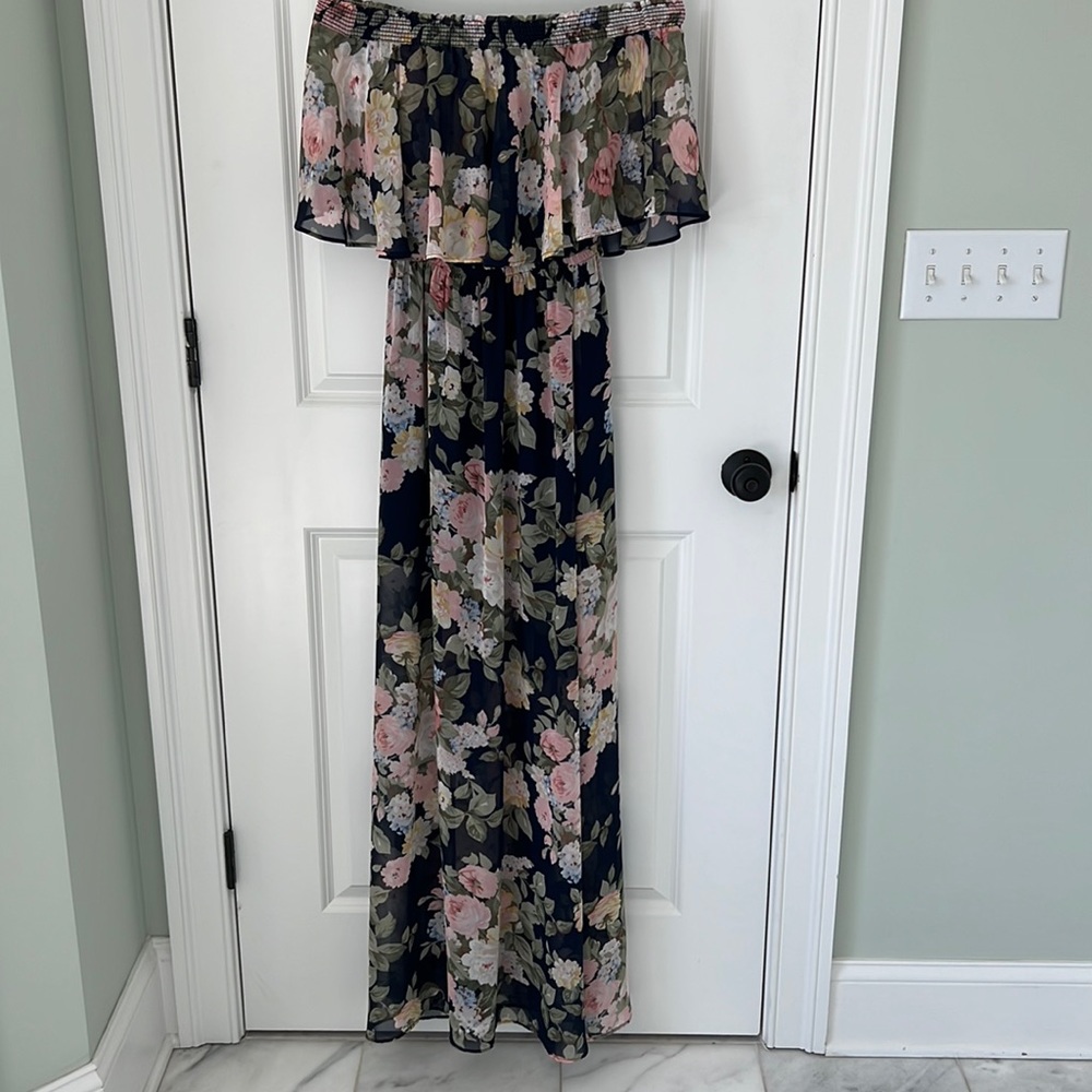 Off the shoulder Show Me Your Mumu small floral dress